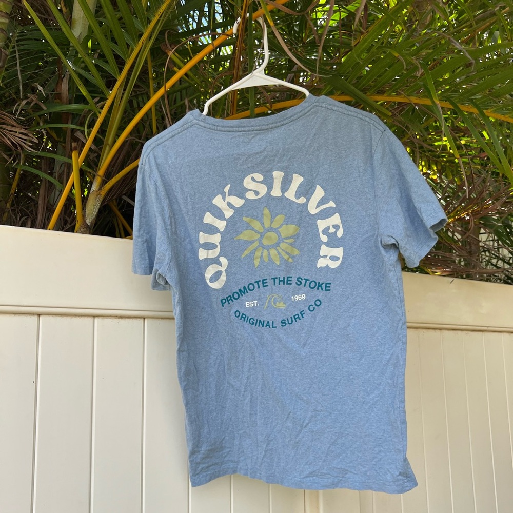 MEDIUM Quiksilver Blue Graphic T-Shirt